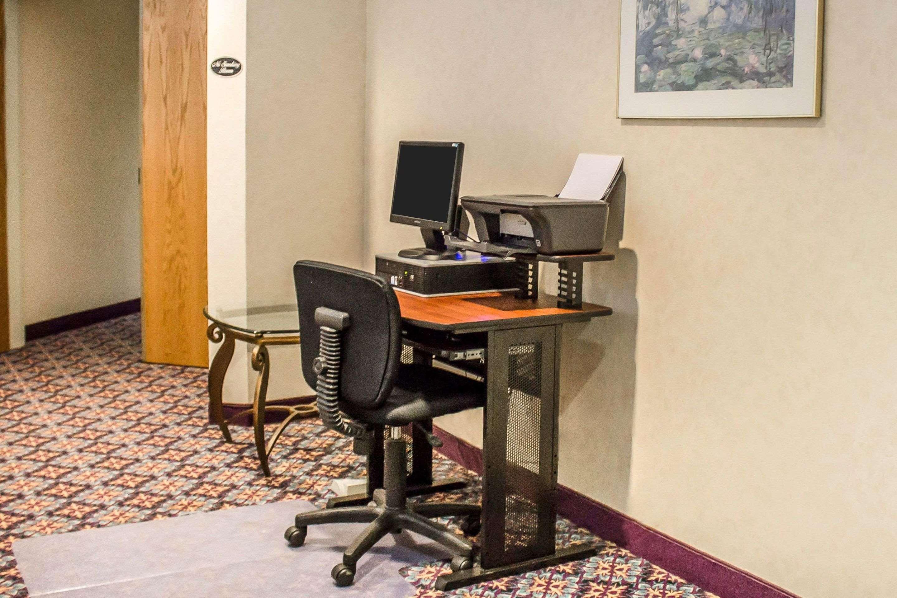 Abbotsford Rodeway Inn מראה חיצוני תמונה